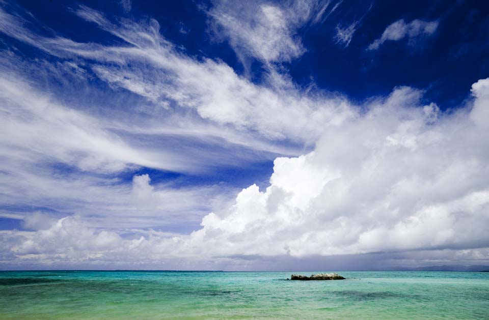 Foto, materiell, befreit, Landschaft, Bild, hat Foto auf Lager,Der Himmel eines sdlichen Landes, Wolke, Das Meer, blauer Himmel, Smaragdgrnes Grn