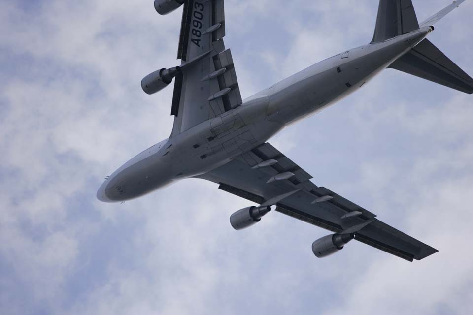 Foto, materiell, befreit, Landschaft, Bild, hat Foto auf Lager,Ein Abflug eines Jumbo-Jets, Flugzeug, Flgel, Krper, Fenster