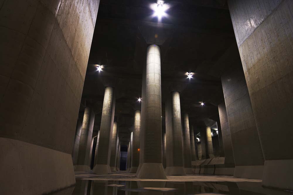 Foto, materieel, vrij, landschap, schilderstuk, bevoorraden foto,Een reusachtige ondergrondse heiligdom, Betonnen, Colonne, Vijver, Kelder