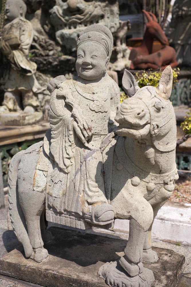 photo,material,free,landscape,picture,stock photo,Creative Commons,A stone statue of Wat Suthat, temple, Buddhist image, stone statue, Bangkok