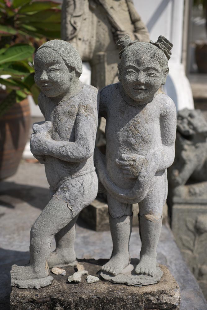 Foto, materiell, befreit, Landschaft, Bild, hat Foto auf Lager,Eine Steinstatue von Wat Suthat, Tempel, Buddhistisches Bild, steinigen Sie Statue, Bangkok