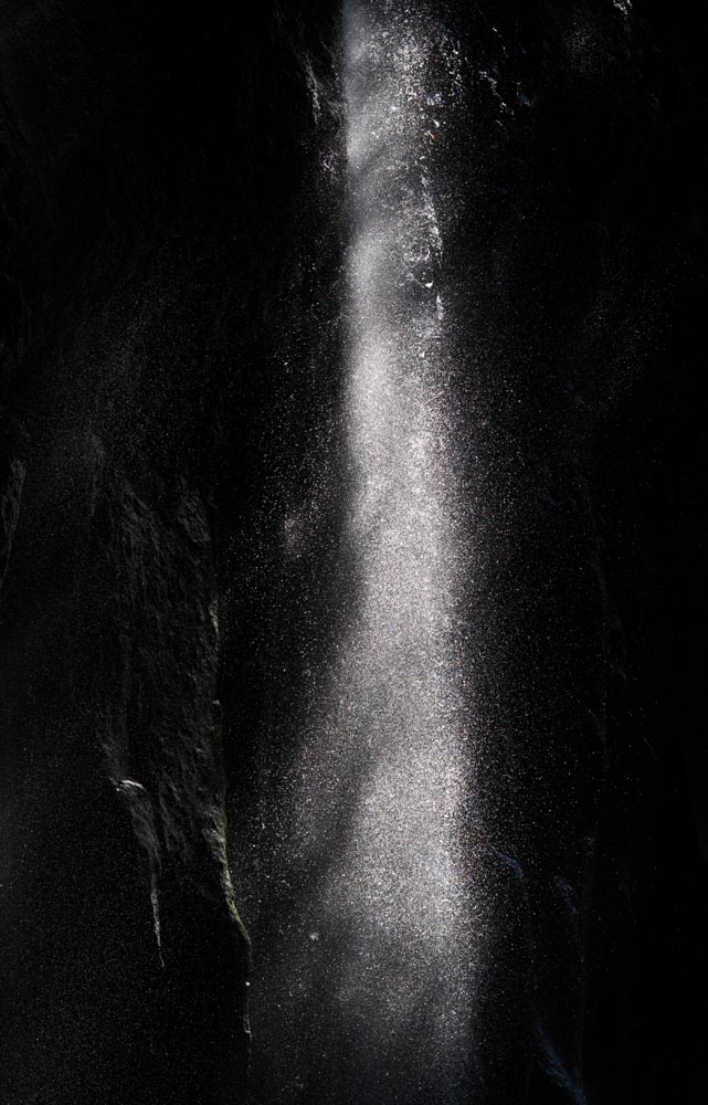 Foto, materiell, befreit, Landschaft, Bild, hat Foto auf Lager,Ein Wasserfall von Takachiho-kyo frisst sich voll, Schlucht, Spray des Wassers, Klippe, natrliches Monument