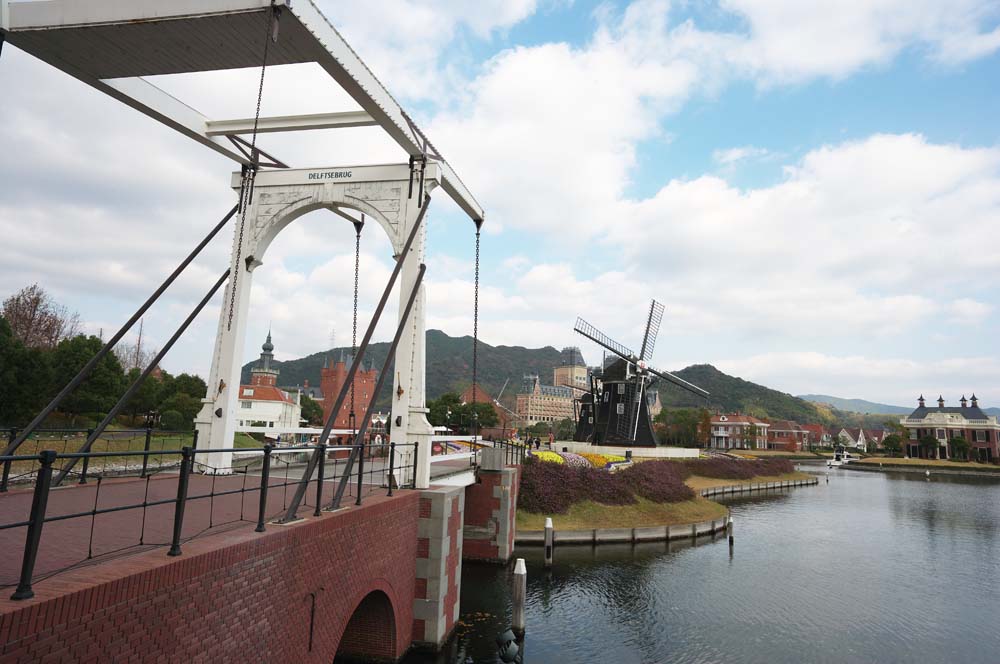 Foto, materiell, befreit, Landschaft, Bild, hat Foto auf Lager,Eine Brcke und eine Windmhle, Wolke, Kanal, Die Niederlande, Windmhle