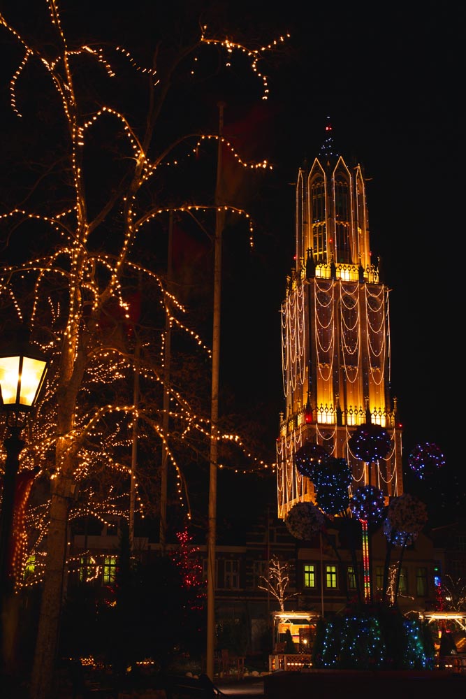 Foto, materiell, befreit, Landschaft, Bild, hat Foto auf Lager,Nacht Huis zehn Bosch, Turm, Festliche Beleuchtung, Illuminierung, Licht