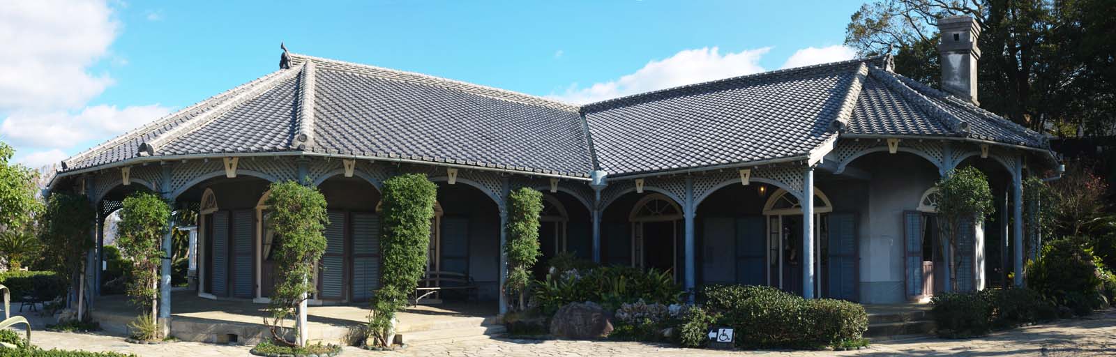 Foto, materieel, vrij, landschap, schilderstuk, bevoorraden foto,Een oude happer huis, Westelijke-trant gebouw, Huis, Dak, Schoorsteen