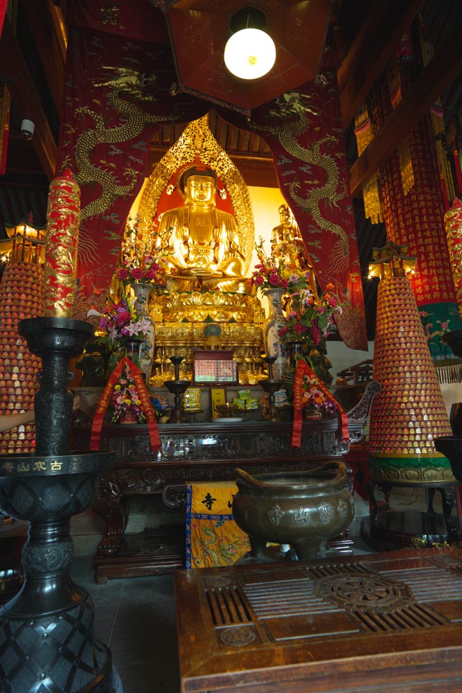 Foto, materieel, vrij, landschap, schilderstuk, bevoorraden foto,De Boeddhist afbeelding van de berg in winterachtige tempel, Boeddhist afbeelding, Goud, , Boeddhisme