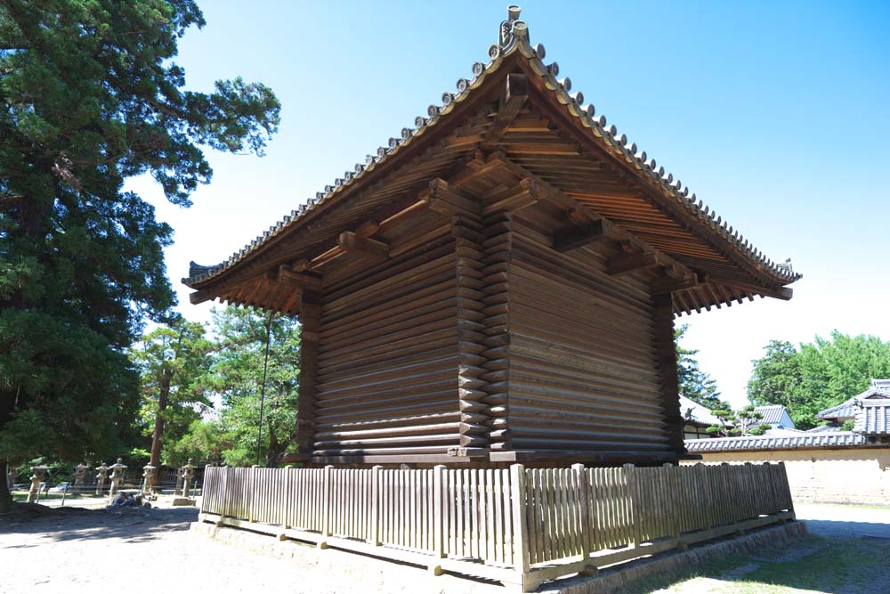 Foto, materiell, befreit, Landschaft, Bild, hat Foto auf Lager,Todai-ji Temple Psse; die Lagerung von, Quadratische Baumstammarchitektur, hlzernes Gebude, Dachberhnge, Dach