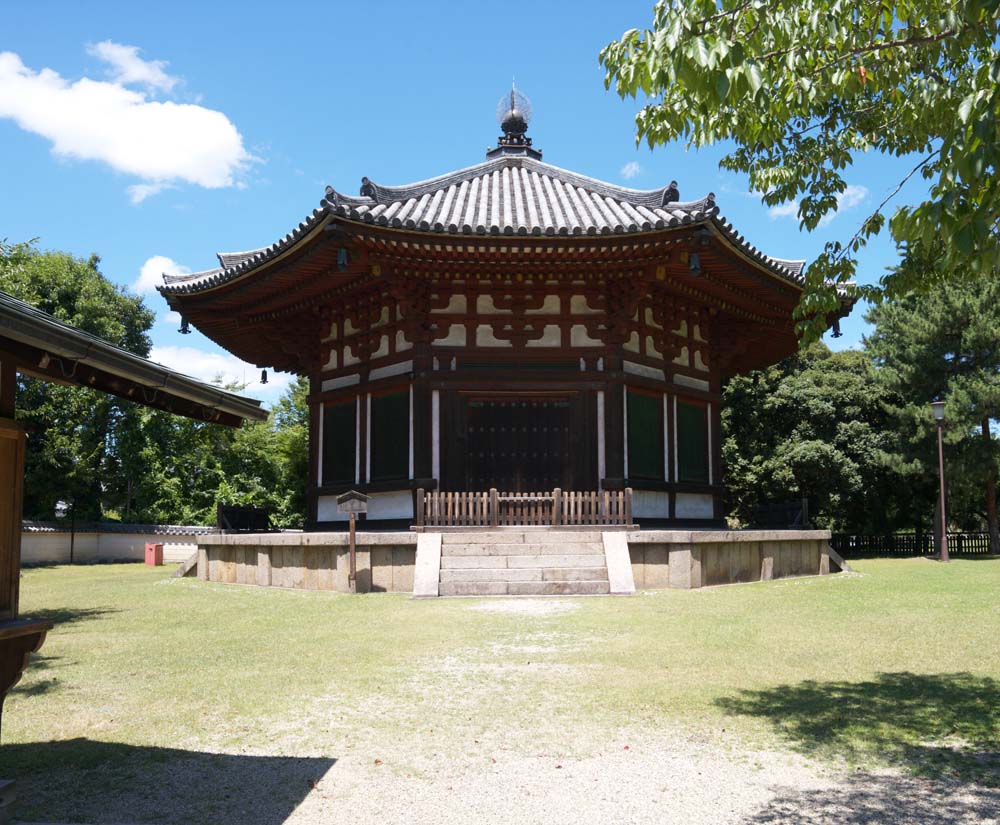 Foto, materieel, vrij, landschap, schilderstuk, bevoorraden foto,Kofuku-ji Tempel noord zeshoekig gebouw Togane tempel, Boeddhisme, Van hout gebouw, Dak, Wereld heritage