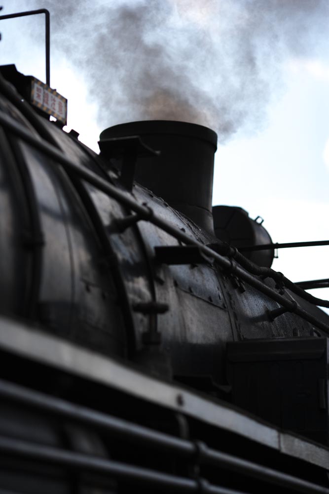 photo,material,free,landscape,picture,stock photo,Creative Commons,The black smoke of the steam locomotive, steam locomotive, train, driving wheel, Coal