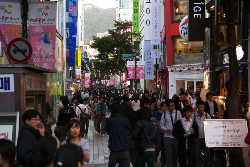 photo, la matire, libre, amnage, dcrivez, photo de la rserve,Ligne de maisons le long d'une rue de ville de Myondong, Non, foule, restaurant, rue