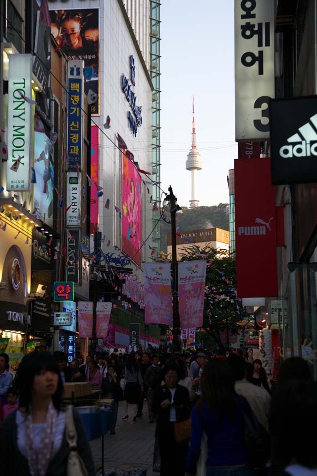 Foto, materiell, befreit, Landschaft, Bild, hat Foto auf Lager,Toerbeurt Van huizen mee een stad straat Van Myondong, Neon, Menge, Restaurant, Strae