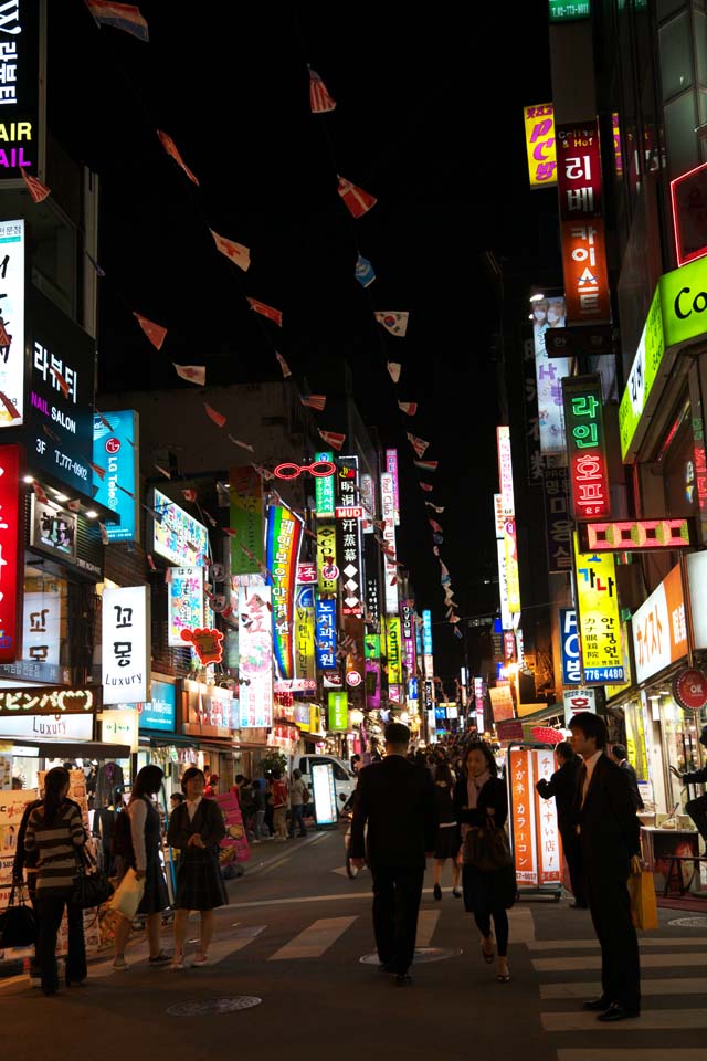 photo,material,free,landscape,picture,stock photo,Creative Commons,Row of houses along a city street of Myondong, Neon, drugstore, restaurant, street