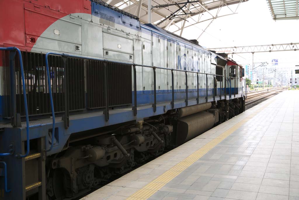 Foto, materiell, befreit, Landschaft, Bild, hat Foto auf Lager,Een diesel, Eisenbahn, Zug, Ziehen, Seoul-Station