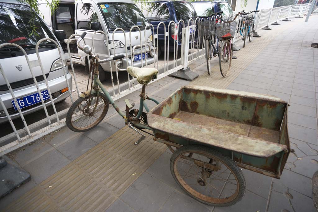 photo,material,free,landscape,picture,stock photo,Creative Commons,Trishaw, Bicycle, Sabi, Rust, Human