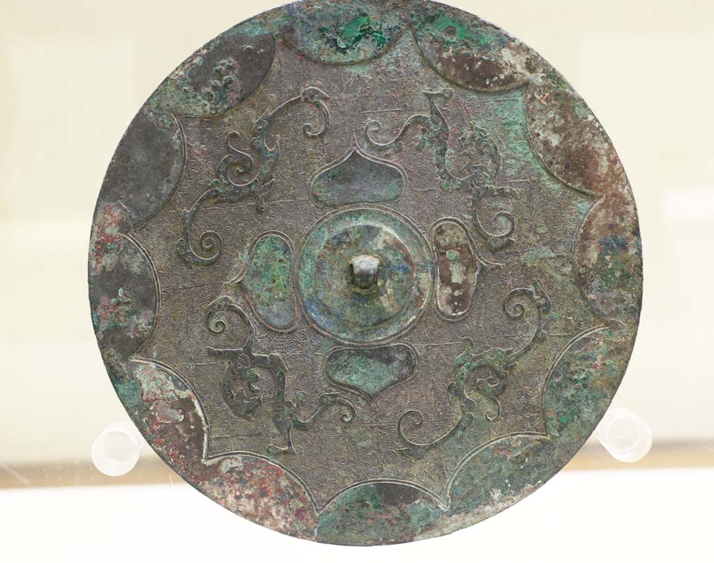 photo,material,free,landscape,picture,stock photo,Creative Commons,China's ancient mirror, Mirror, Feng bird crest mirror, Yin Yang thought, Bronze mirror