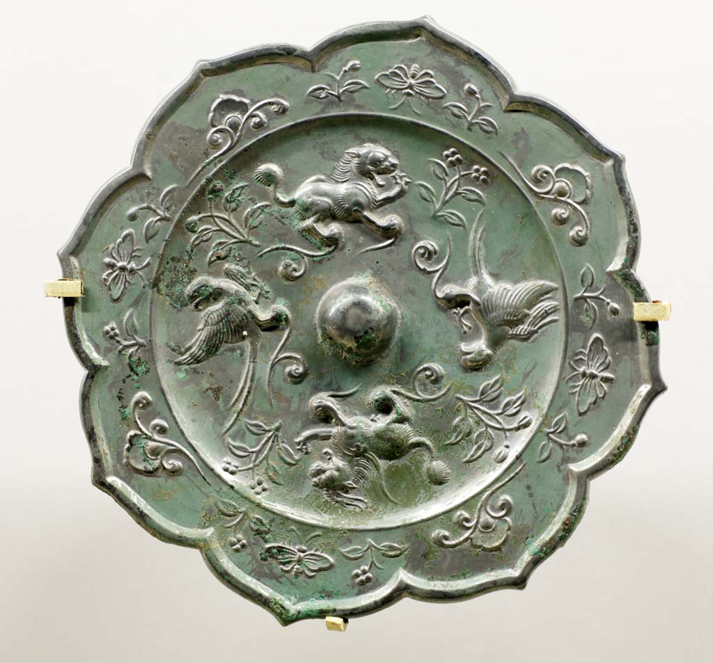 Foto, materiell, befreit, Landschaft, Bild, hat Foto auf Lager,Bronze-Spiegel mit Design von Tieren und Phoenixes, Spiegel, Kreisfrmig, KAGAMI, Altes China