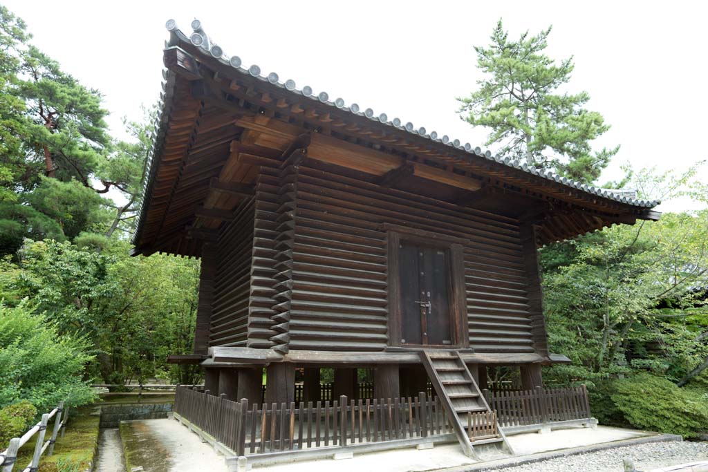 Foto, materiell, befreit, Landschaft, Bild, hat Foto auf Lager,Toshodai-ji Temple-Lagerhaus dafr, die Buddhistische Schrift zu behalten, Lagerhaus, hlzernes Gebude, Quadratische Baumstammarchitektur, Chaitya