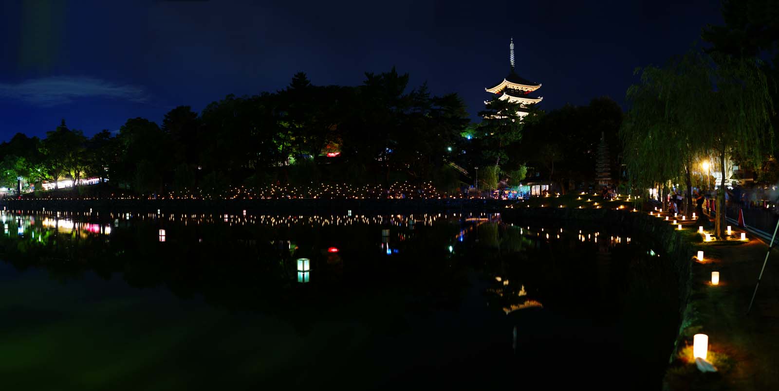 photo,material,free,landscape,picture,stock photo,Creative Commons,Then it is light society, candle, , Five Storeyed Pagoda, light