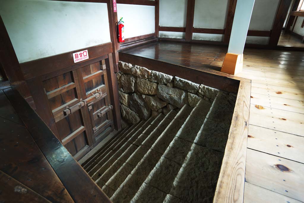 photo,material,free,landscape,picture,stock photo,Creative Commons,The inside of the Himeji-jo Castle Watari oar, Four national treasures Castle, Sadanori Akamatsu, Shigetaka Kuroda, Hideyoshi Hashiba