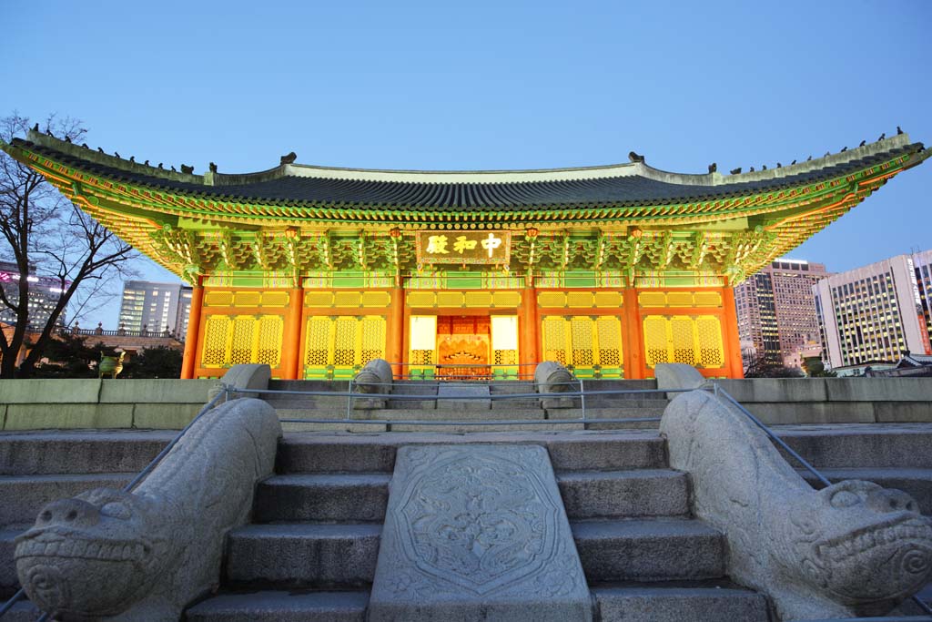photo,material,free,landscape,picture,stock photo,Creative Commons,The virtue Kotobuki shrine Hall of Central Harmony, palace building, I am painted in red, stone pavement, Tradition architecture
