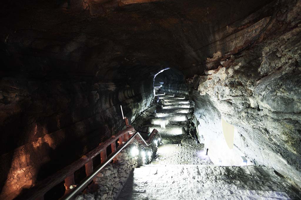 photo,material,free,landscape,picture,stock photo,Creative Commons,An overabundance of vigor cave, Manjang gul Cave, Geomunoreum Lava Tube System, volcanic island, basement