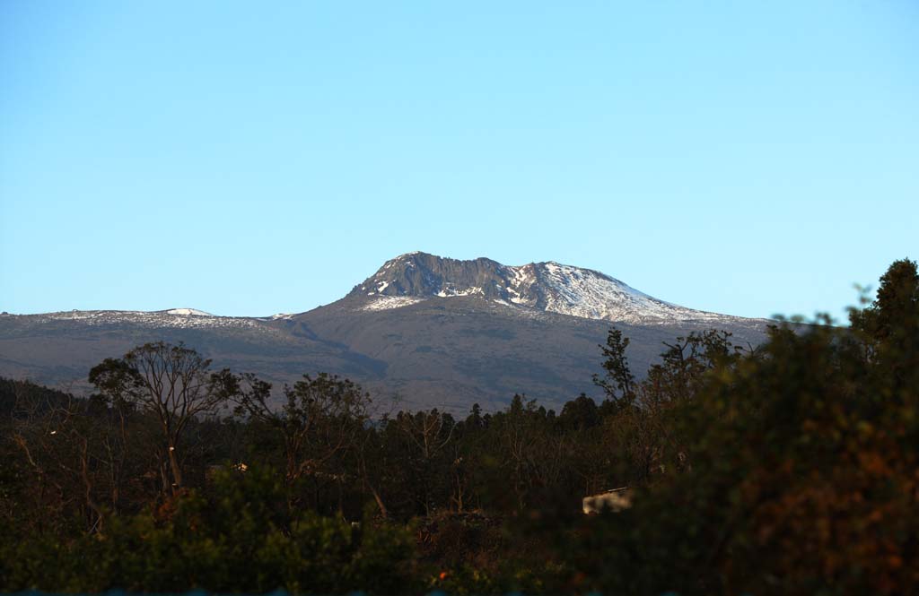 Foto, materieel, vrij, landschap, schilderstuk, bevoorraden foto,Mt. Hanna, Vulkanisch eiland, Sneeuw afdekkend, Blauwe lucht, 