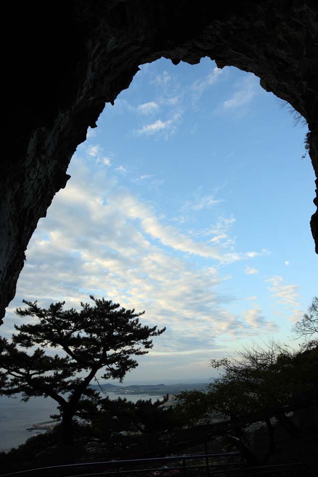 Foto, materieel, vrij, landschap, schilderstuk, bevoorraden foto,Sanbanggul tempel, Wankele berg, Chaitya, Vulkanische activiteit, Klif