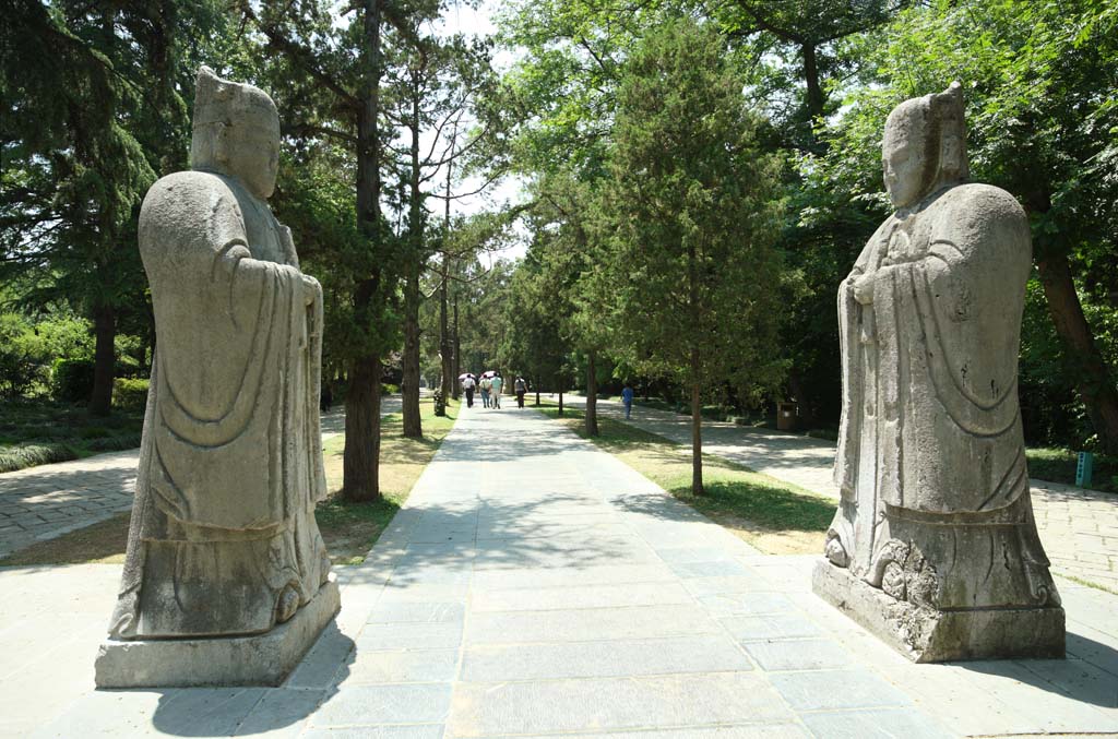 Foto, materiell, befreit, Landschaft, Bild, hat Foto auf Lager,Ming Xiaoling Mausoleum alter Mnnerverbindung Straenschintoismus, berreste, steinigen Sie Statue, Ein Ansatz zu einem Schrein, Welterbe