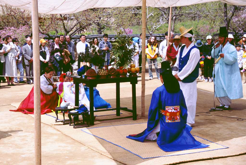 photo,material,free,landscape,picture,stock photo,Creative Commons,Traditional Korean wedding ceremony 2, tradition, , , 