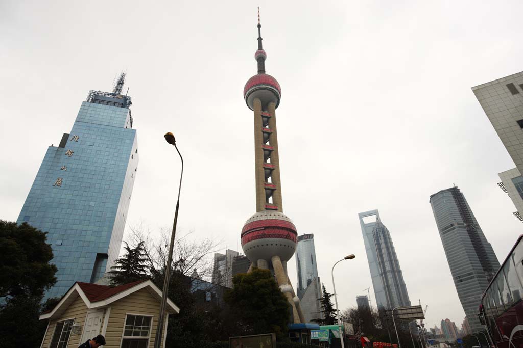 photo,material,free,landscape,picture,stock photo,Creative Commons,Watch east light ball train; a tower, An electric wave tower, sightseeing spot, An oriental pearl tower, An outside rough sea