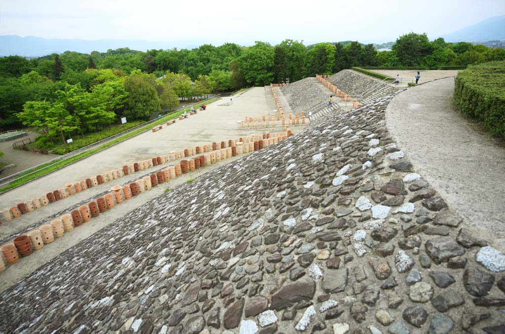 Foto, materiell, befreit, Landschaft, Bild, hat Foto auf Lager,Nagare Gruft kubire, Ein alter Begrbnishgel, Begrbnishgel zylindrische Figur, Beschottern Sie, breiten Sie sich berall ber einem alten Hgel aus, Altes Japan