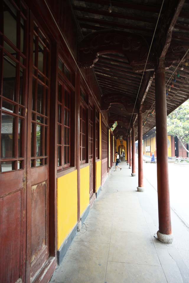 Foto, materieel, vrij, landschap, schilderstuk, bevoorraden foto,Een Ryuge menigte tempel corridor, Boeddhisme, Ik word in rood geschilderd, Trouw, Corridor