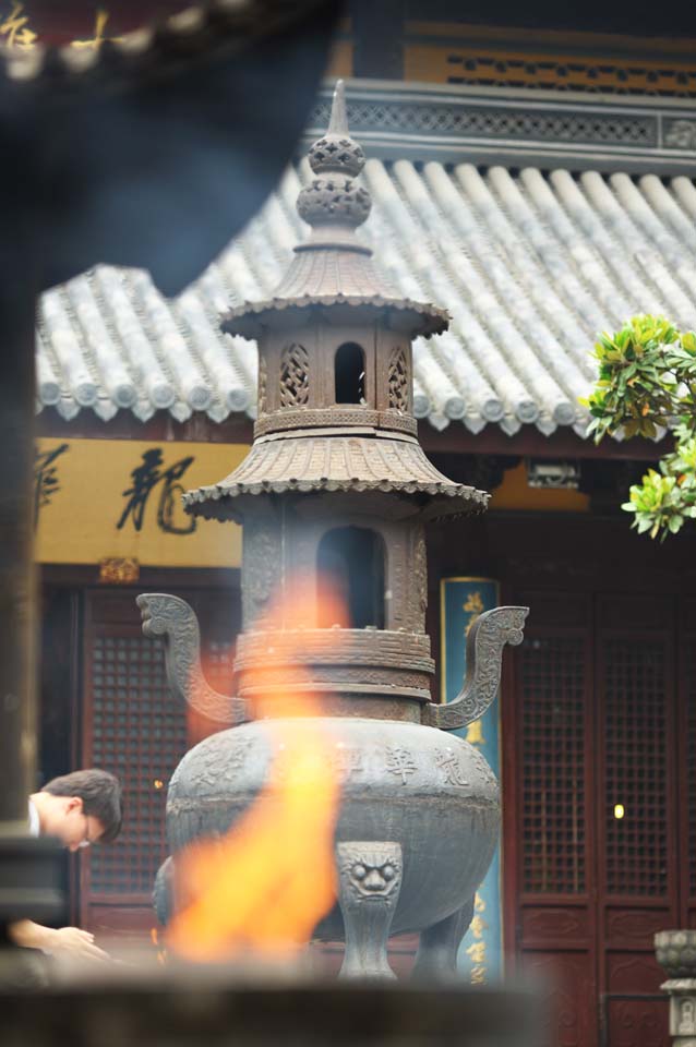 photo,material,free,landscape,picture,stock photo,Creative Commons,Ryuge mass temple , Buddhism, Prayer, Faith, An incense stick