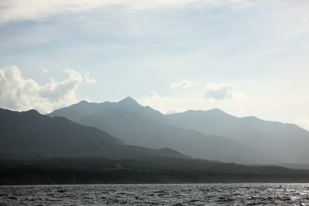 photo,material,free,landscape,picture,stock photo,Creative Commons,Yakushima, ridgeline, The sea, cliff, cloud