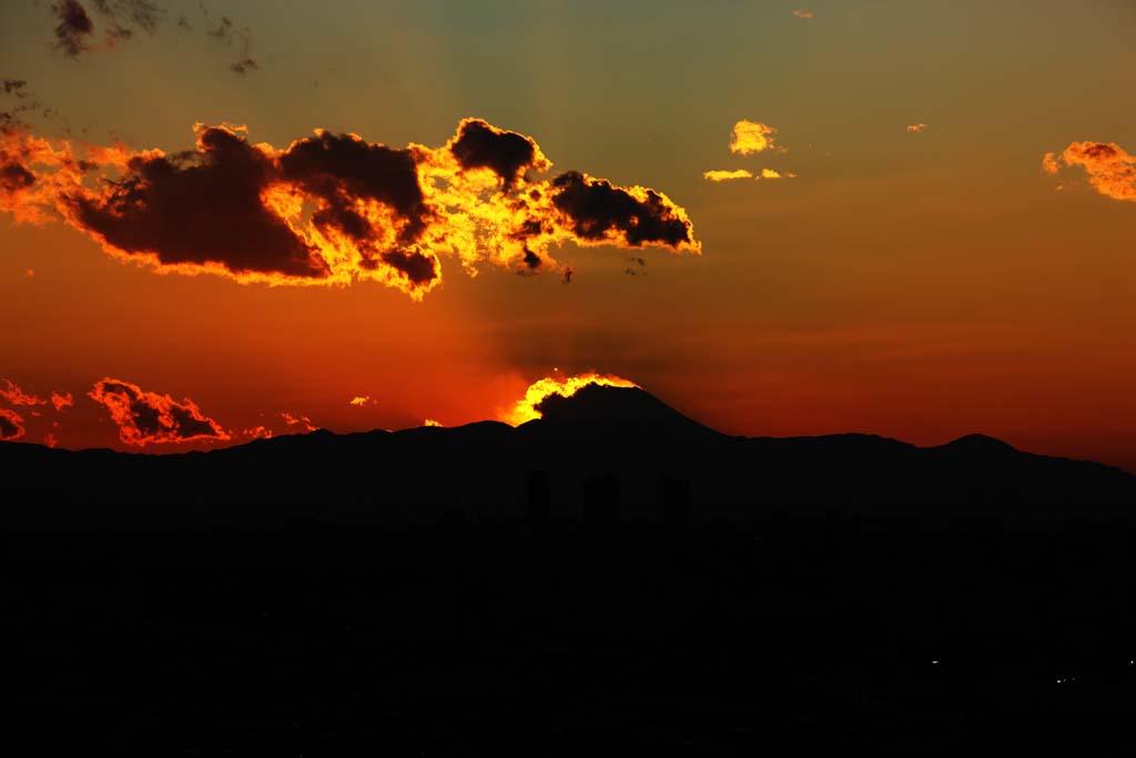 Foto, materiell, befreit, Landschaft, Bild, hat Foto auf Lager,Mt. Fuji der Zerstrung von Feuer, Das Setzen von Sonne, Mt. Fuji, Rot, Wolke