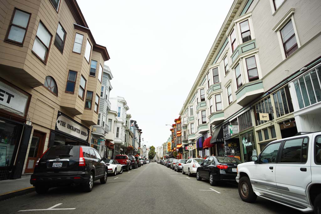 Foto, materiell, befreit, Landschaft, Bild, hat Foto auf Lager,San Francisco zufolge, Neigung, Auto, bellen Sie Fenster an, Reihe von Husern an einer Stadtstrae