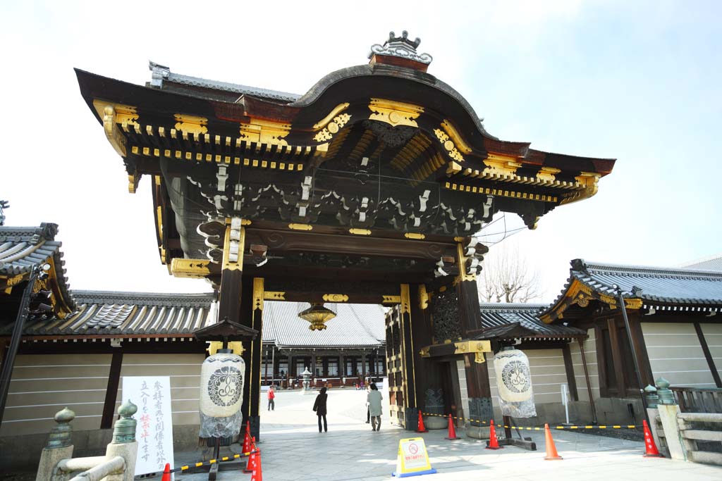 Foto, materiell, befreit, Landschaft, Bild, hat Foto auf Lager,Die westliche Honganji Amitabha-Halle Tor, Honganji, Chaitya, Das Tor, grtnern Sie Laterne