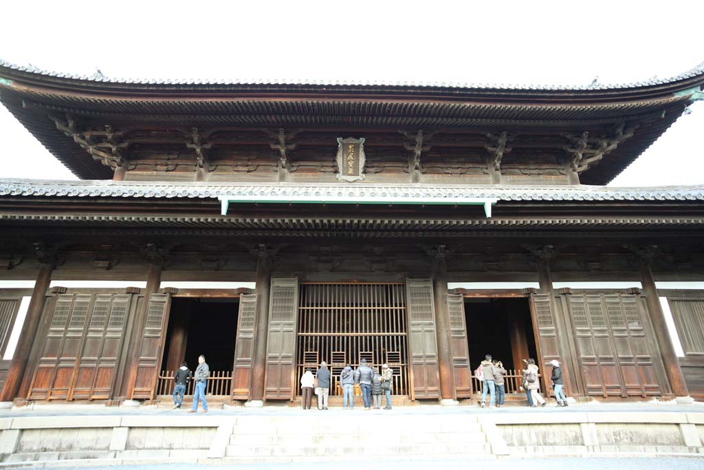 fotografia, materiale, libero il panorama, dipinga, fotografia di scorta,Il Tempio di Tofuku-ji sala principale di un tempio buddista, Chaitya, a due spioventi e tetto di hipped, tettoia, immagine di idolo principale di Budda coi suoi due santi buddisti su ogni immagine di lati