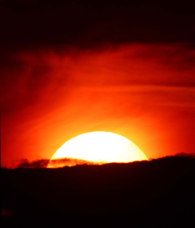 Foto, materiell, befreit, Landschaft, Bild, hat Foto auf Lager,Die Rahmensonne, die untergeht, Das Setzen von Sonne, Rot, Die Sonne, Bei Dunkelheit