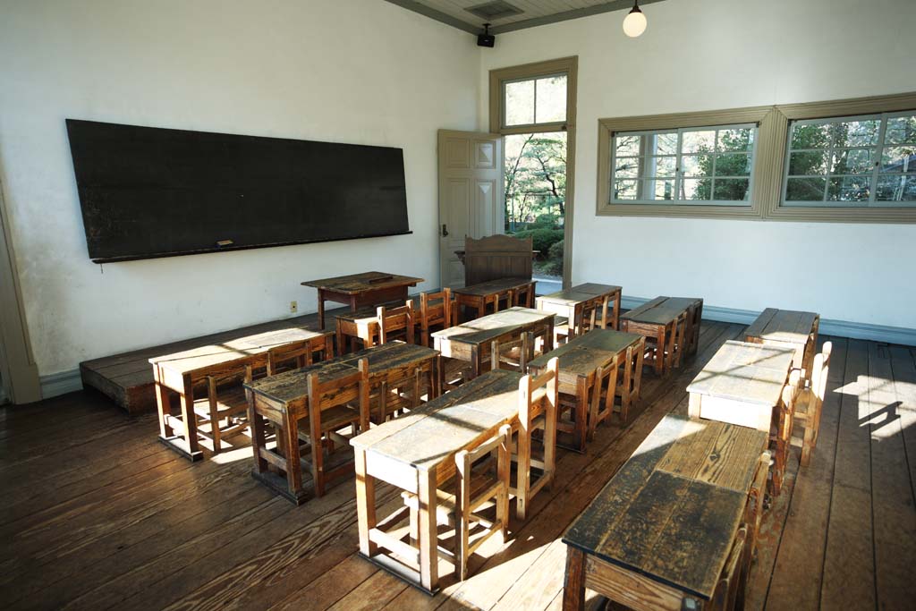 fotografia, materiale, libero il panorama, dipinga, fotografia di scorta,Meiji-mura Villaggio Museo Mie persona della scuola / ricco normale e comune Scuola Elementare, piattaforma, scrivania, sedia, classe