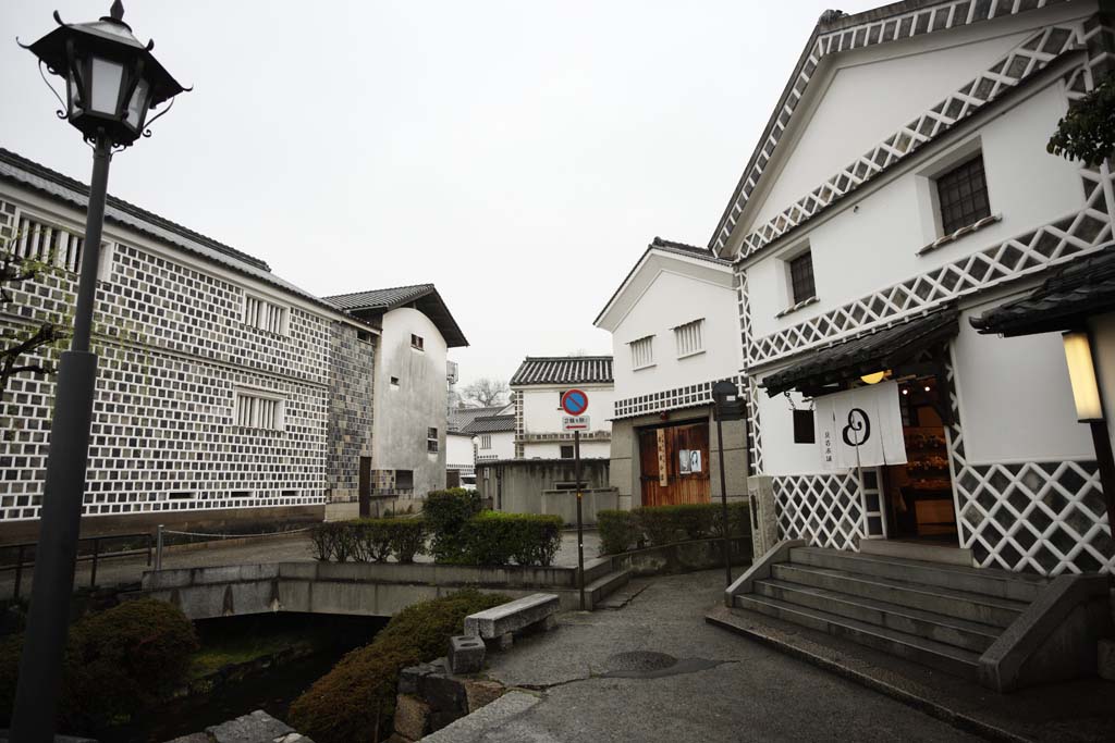 fotografia, materiale, libero il panorama, dipinga, fotografia di scorta,Kurashiki Kurashiki il fiume, Cultura tradizionale, il muro copr con tegole quadrate ed articolato con intonaco in rilievo, Cultura giapponese, La storia