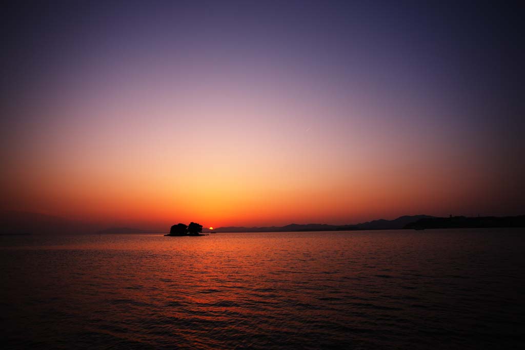 fotografia, materiale, libero il panorama, dipinga, fotografia di scorta,Il sole di setting di Lago Shinji-ko, Il sole, La superficie dell'acqua, Isola di sposa, 100 selezioni di sole di setting giapponese