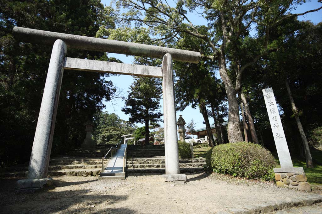 Foto, materiell, befreit, Landschaft, Bild, hat Foto auf Lager,Matsue-Verteidigung des Vaterlandes schintoistischer Schrein, torii, Schintoistischer Schrein, steinigen Sie Laterne, Schintoismus