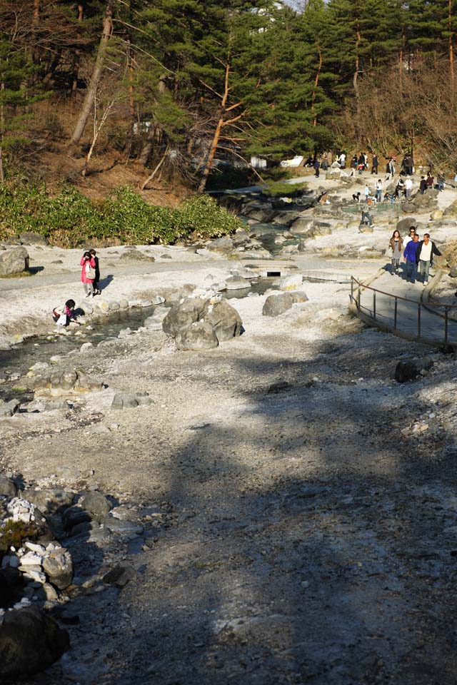 photo,material,free,landscape,picture,stock photo,Creative Commons,A riverbank of the Kusatsu hot spring west, rock, hot spring, Sulfur, Buddhist service for miscarried children