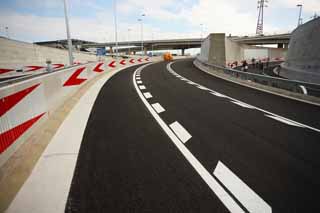 photo,material,free,landscape,picture,stock photo,Creative Commons,The Metropolitan expressway, white line, corner, highway, Asphalt