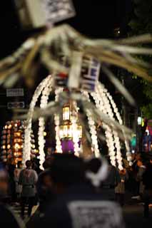 photo,material,free,landscape,picture,stock photo,Creative Commons,Buddhist memorial service many lamps, tower for Taho-nyorai, Many lamps, line, artificial flower