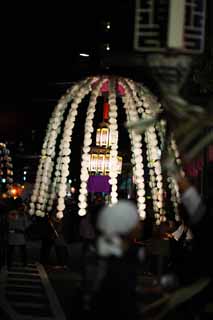 photo,material,free,landscape,picture,stock photo,Creative Commons,Buddhist memorial service many lamps, tower for Taho-nyorai, Many lamps, line, artificial flower