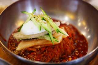 Foto, materieel, vrij, landschap, schilderstuk, bevoorraden foto,Noodle en grostes bestrooiden met pittige saus, Koreaanse etenswaar, Noedel, Koude noodle, Ik ben heet