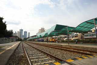 photo,material,free,landscape,picture,stock photo,Creative Commons,Sea building on high ground Station, platform, KORAIL, roof, track