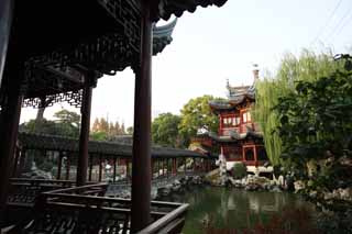 photo,material,free,landscape,picture,stock photo,Creative Commons,Yu Garden, Joss house garden, , Chinese food style, pond